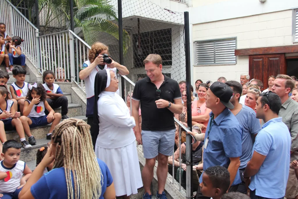 Amos Engelhardt i Live Help Alliance